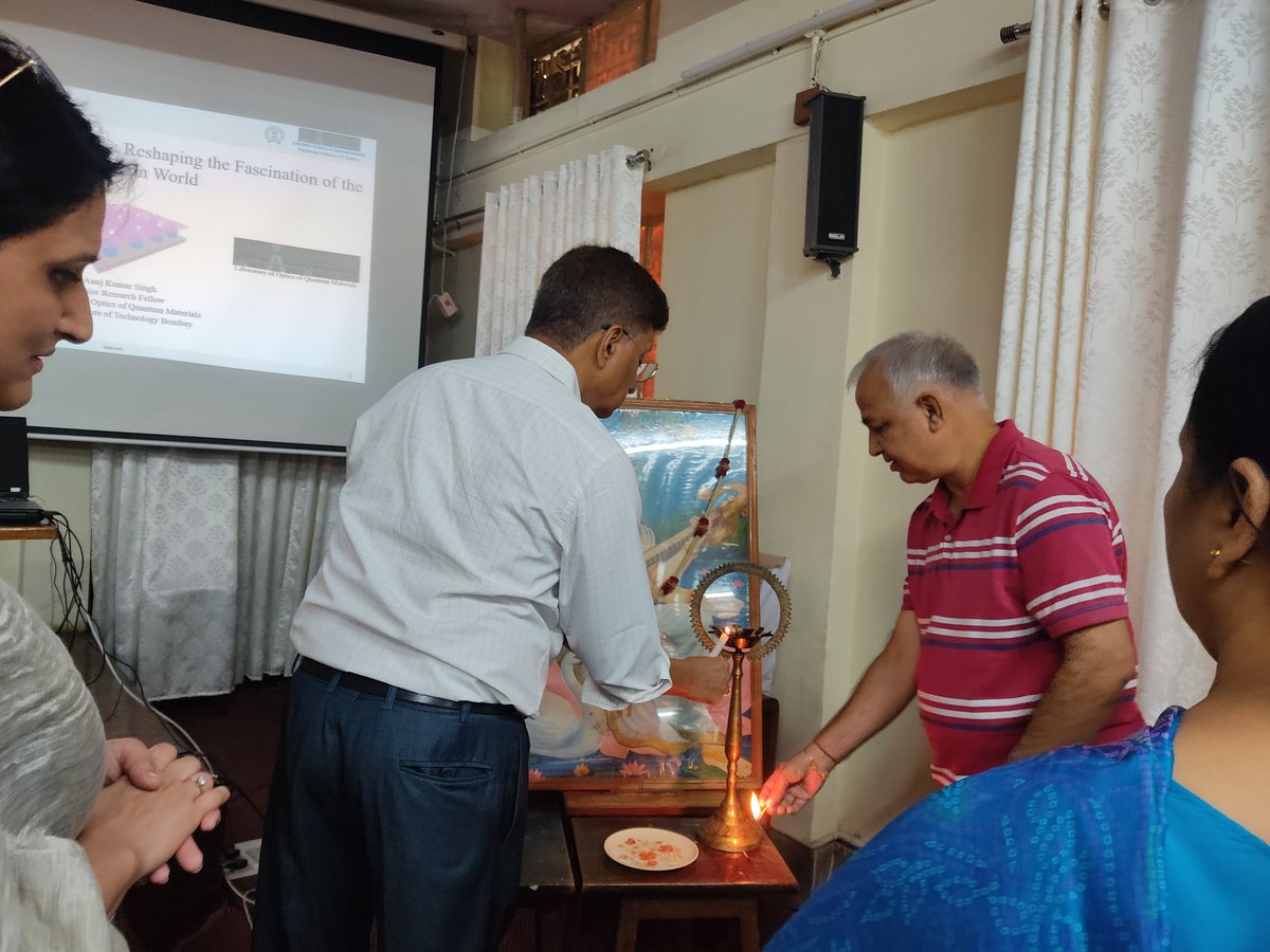 Department of Physics and Counselling &amp; Guidance Cell, University of Lucknow jointly organized a lecture on Two dimensional materials: Realization of Fascination of Quantum world by Anuj Kumar Singh, IIT Mumbai.