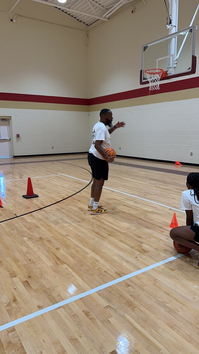 Coach Kingsbury tweet media