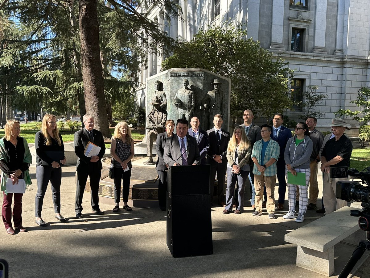 We’re underway with our press conference on #SB391! @AsmGrayson