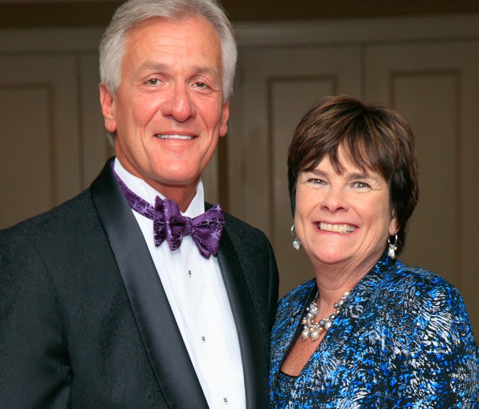 Drury President John Beuerlein ‘75 and his wife, Crystal Beuerlein ’75, have committed to a $1.5 million investment in Drury’s Fortify the Future Campaign. Along with the commitment, all compensation tied to his employment will go back to the university. 
drury.edu/newsroom/newsr…