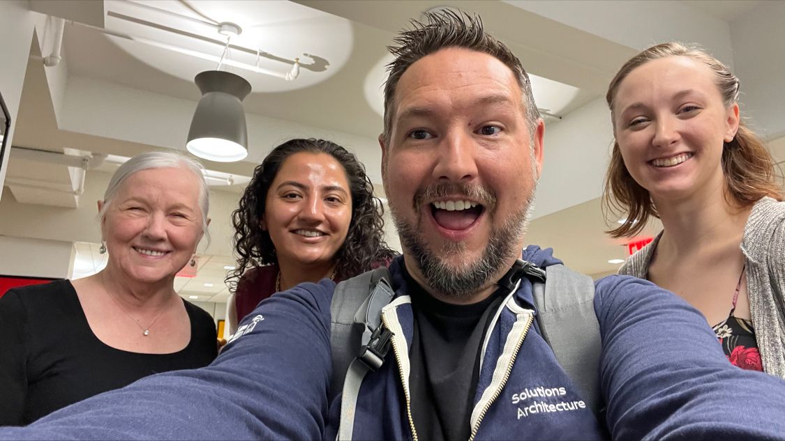 IIL Global tweet media