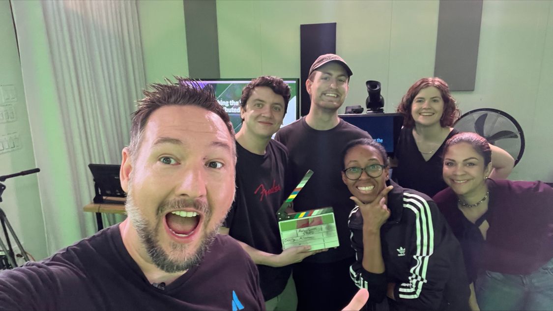 IIL Global tweet media