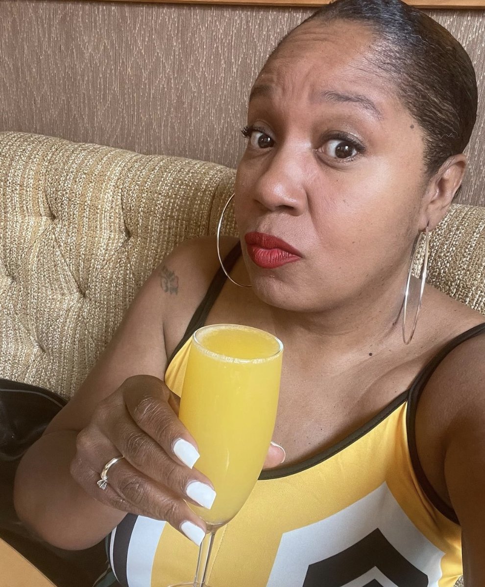 Who says mimosas are just for weekends? (Certainly not us!) 🥂

📷: @elonsfashioncloset