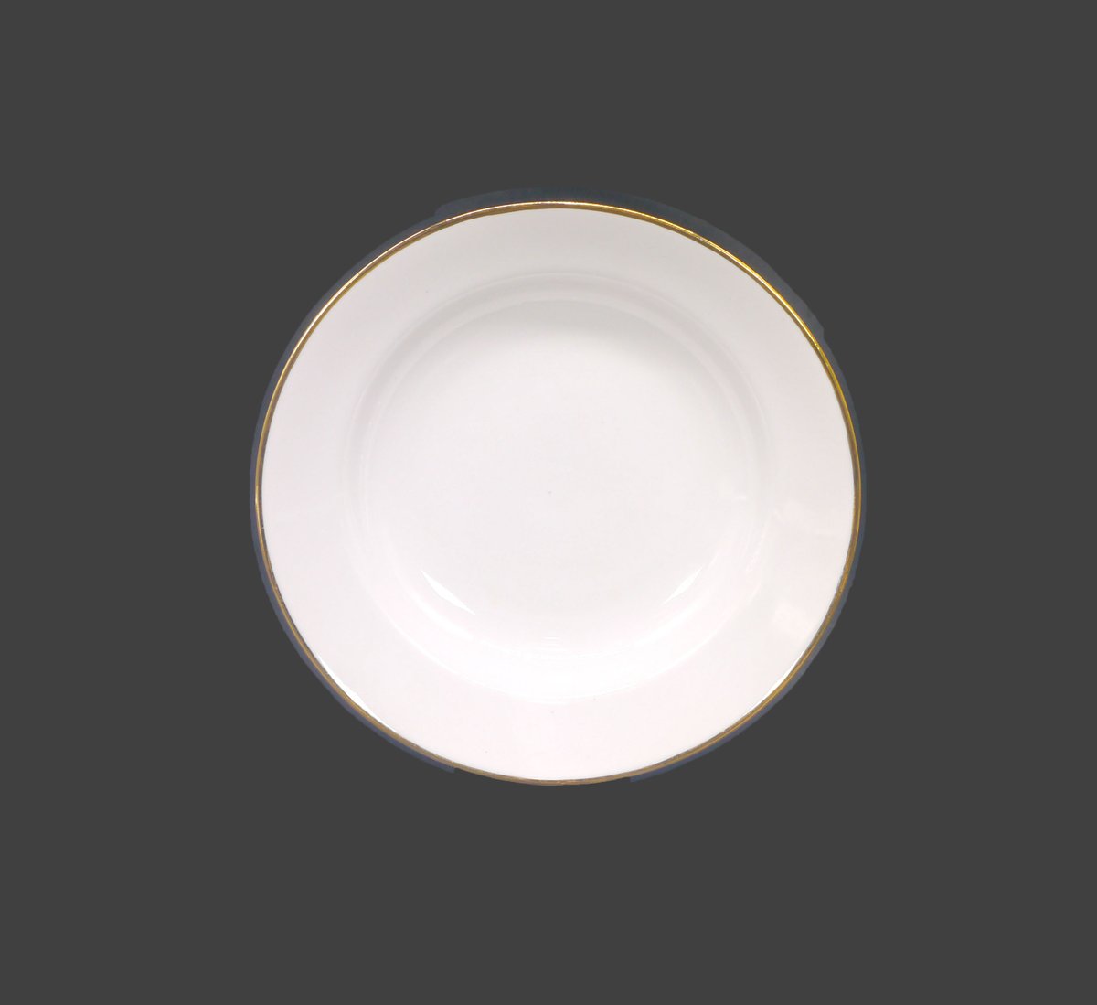 G97816960Girl's tweet photo. Pier 1 PER107 gold band large, rimmed soup bowl. https://t.co/FO2553JZ9P via @Etsy #BuyfromGroovy #antiqueshop #tableware #dinnerware #goldwhitedishes #Pier1 #Pier1tableware #vintagetableware #Pier1PER107 #Pier1GoldBand #EtsySellers https://t.co/2ZAMrwAd2Y