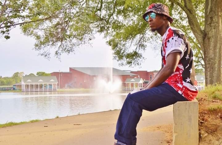 IAMRJPAYNE's tweet photo. I remember in 2013 sitting at the lake in Alabama wishing that I could make music 4 a living , crazy how things turned out . I got a story 2 tell !!!
#Oxford #TheAlbum #ThisOctober https://t.co/PrAXp970Zb