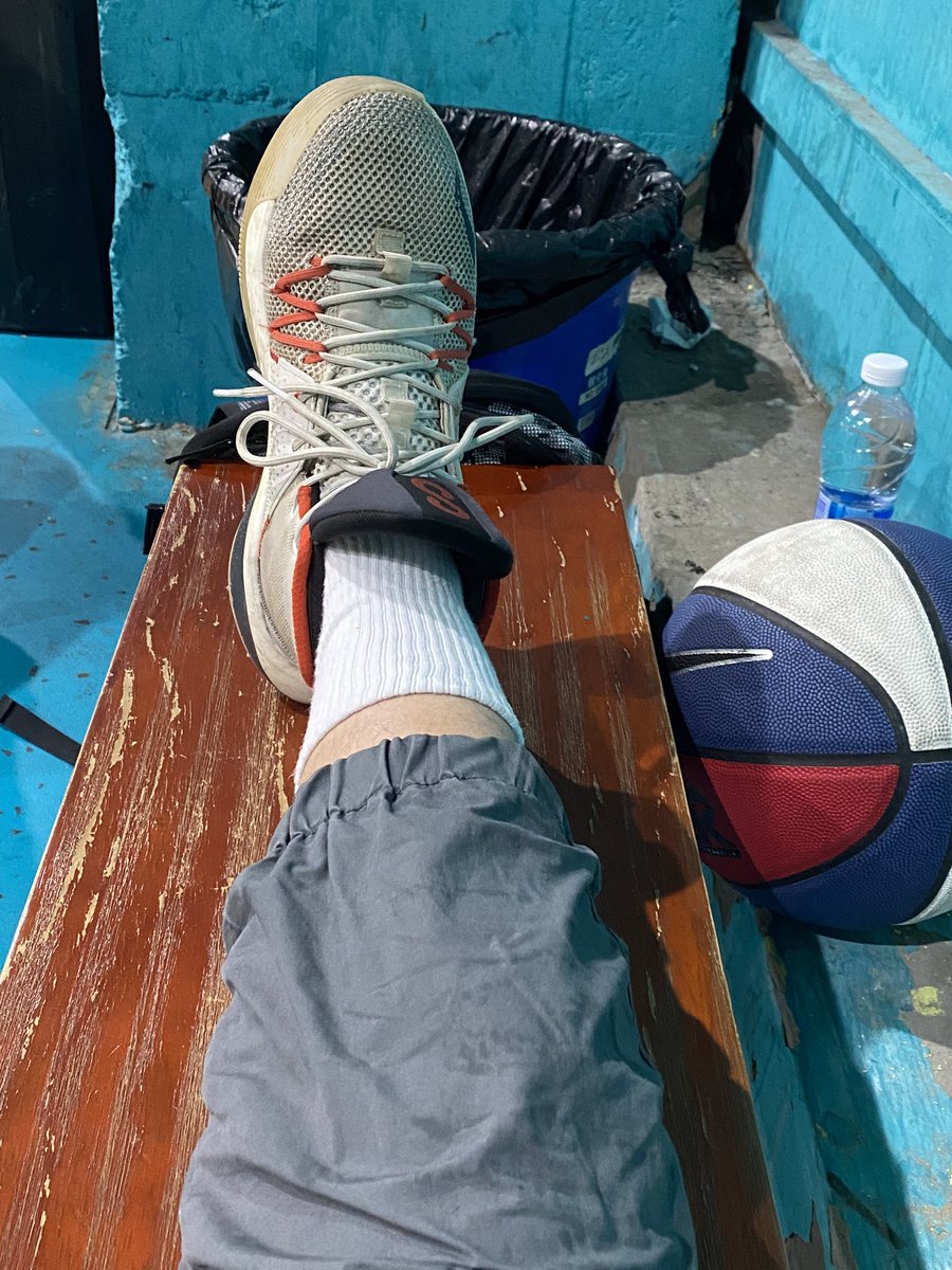 Kobe0525's tweet photo. 好看吗？ https://t.co/t1EehGxTEq