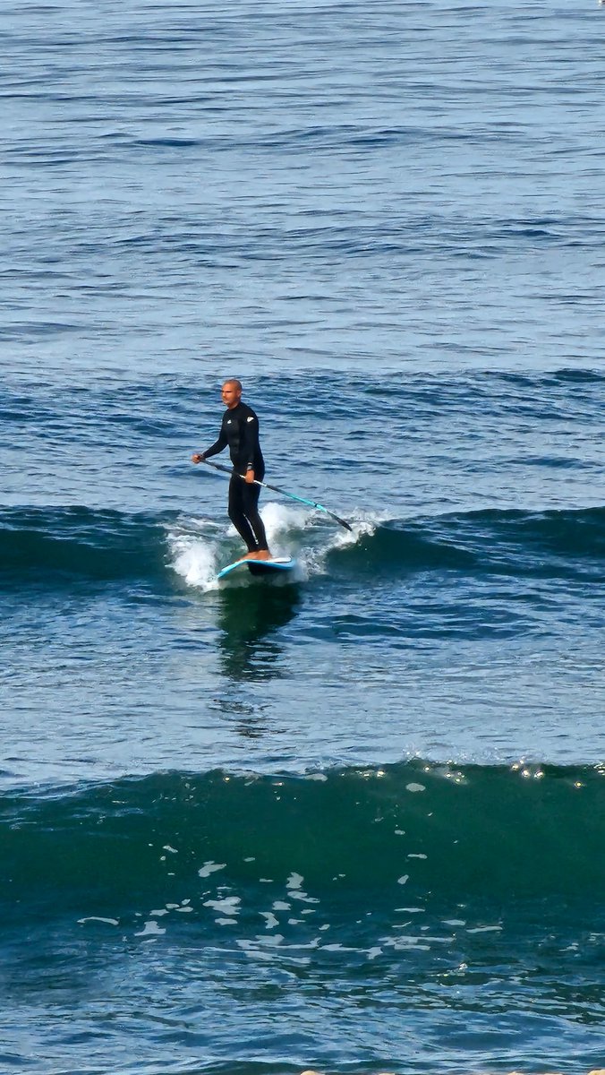 klovicevic's tweet photo. Do you spot the paddle surfer in the first one??
#samsungportugal #samsung #s23ultra #galaxy23ultra #latestupdate #mobilephotography #espinho #sup #stanuppaddle #galaxyzoom https://t.co/F5vSQJ8Rrx