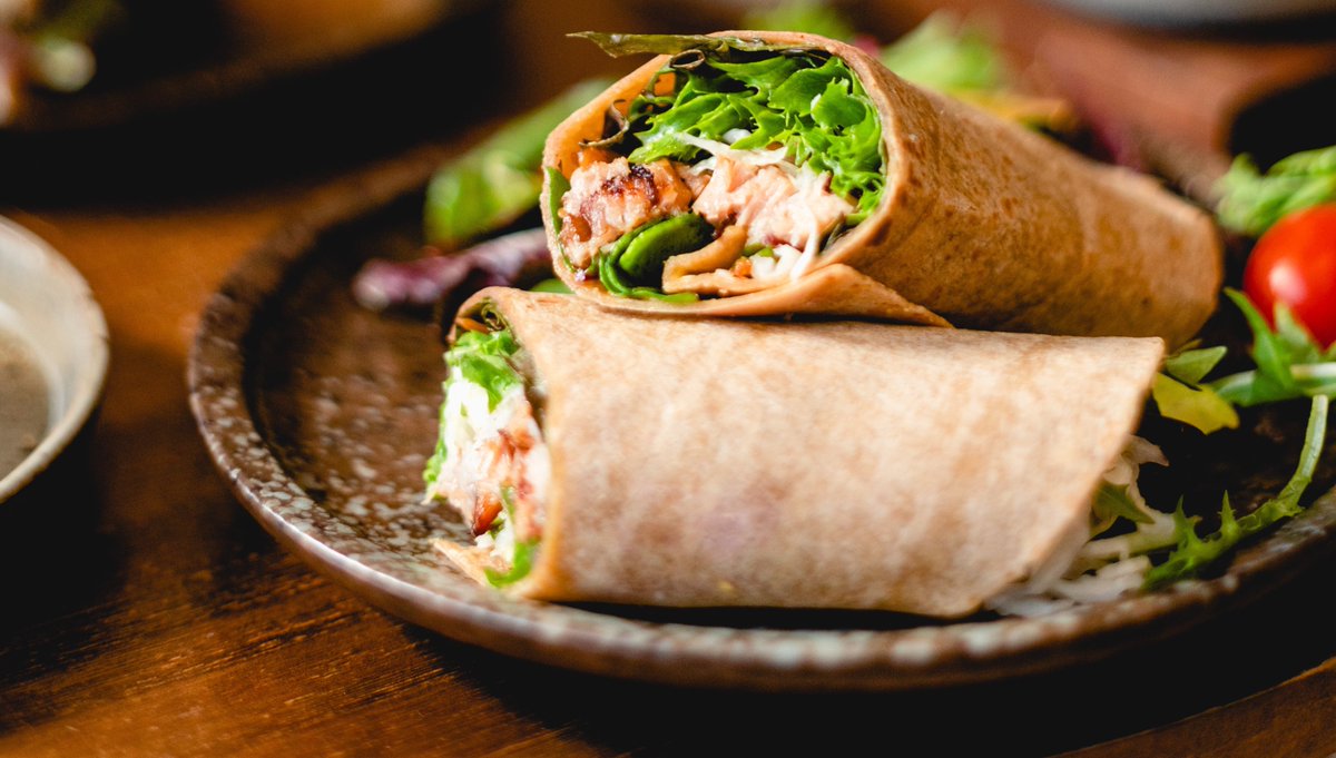 UncleDansRanch's tweet photo. Savor the perfect combo of juicy chicken, crispy bacon, and creamy avocado in the Bacon Avocado Ranch Chicken Wrap.

Elevated with Uncle Dan's Bacon Avocado Ranch dressing mix, it's a delightful burst of flavors that makes for a fulfilling meal.

A must-try wrap sensation! https://t.co/AMFz0PkTQX