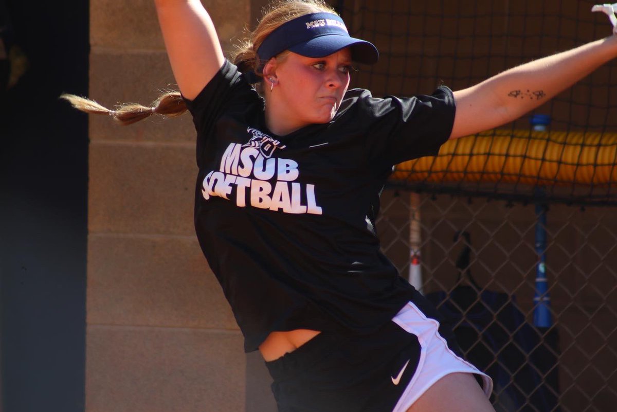 MSUBSoftball's tweet photo. We are BACK.

#MSUBSB https://t.co/696zZaq3Xm