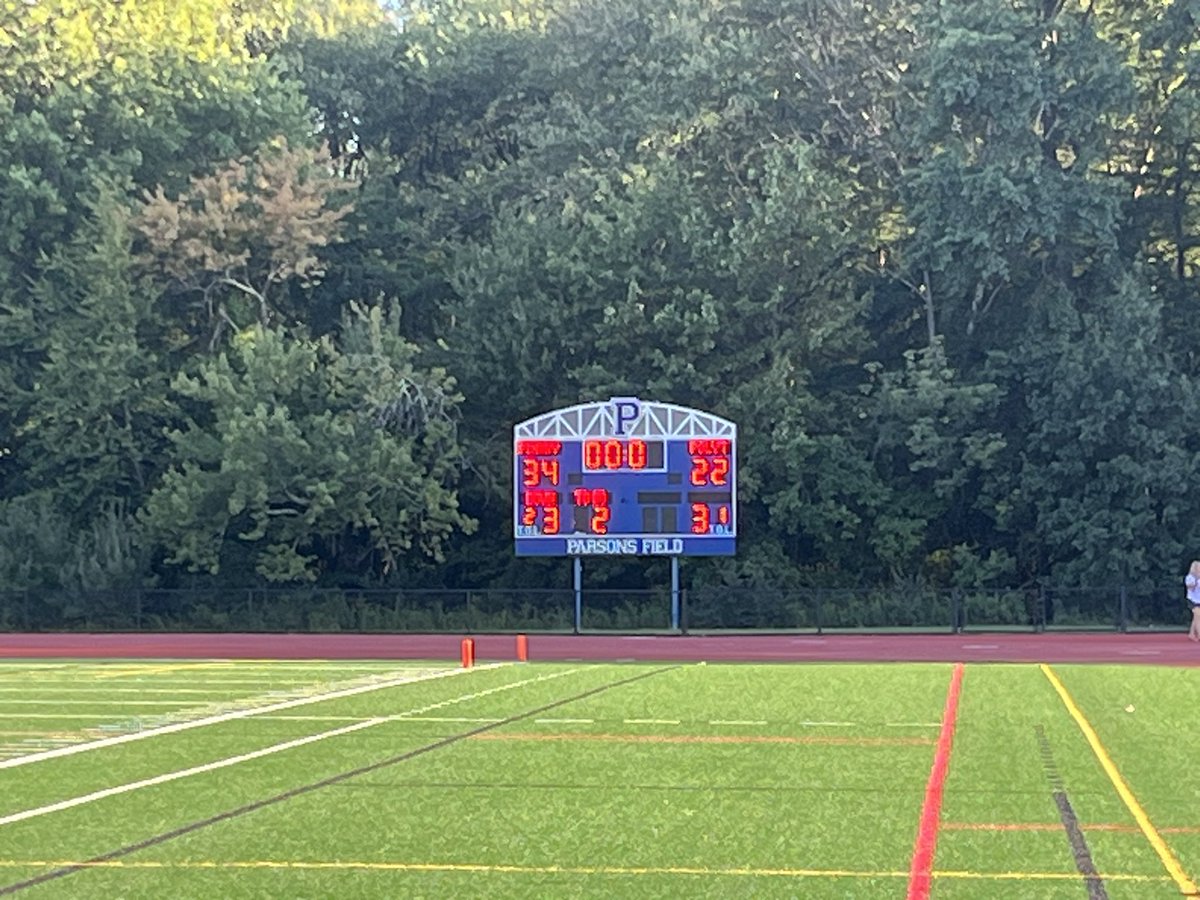 Pingry football takes down Poly!