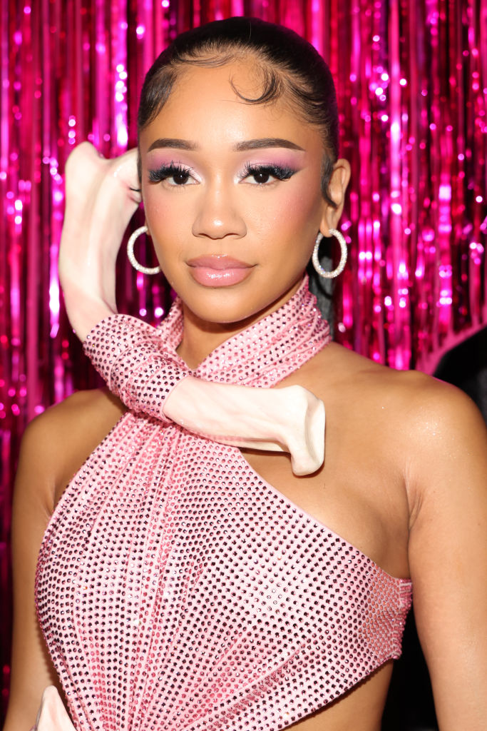 Bossip's tweet image. Serving Flinstones fineness, Saweetie attends the 2023 #VMAs