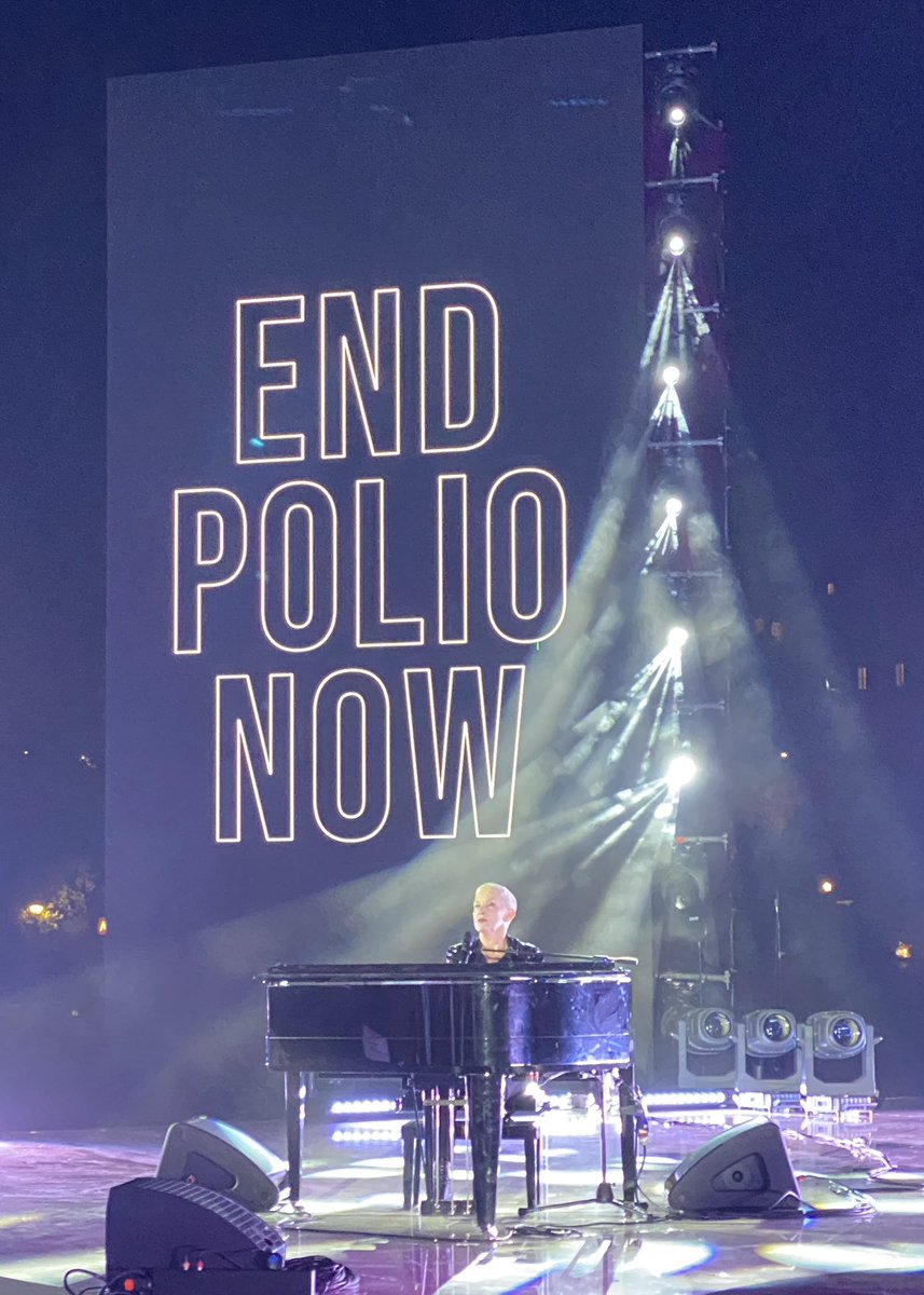 SuchitaG2013's tweet photo. THE @AnnieLennox performing in support of #EndPolio at the Colosseum was magical. Once again her art serves a major cause! It is #timeforchange. https://t.co/YTt9YOMzZ4