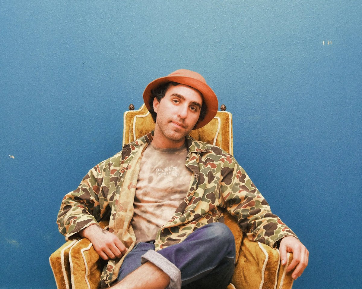 @Louuhazel opens up for @HissGoldenMessenger on Day 3 of 3 coming up this weekend on Sunday, 9/17 - it's an afternoon show presented by @catscradlenc, so come on down!! bit.ly/HGMSept15
bit.ly/HGMSept16
bit.ly/HGMSept17