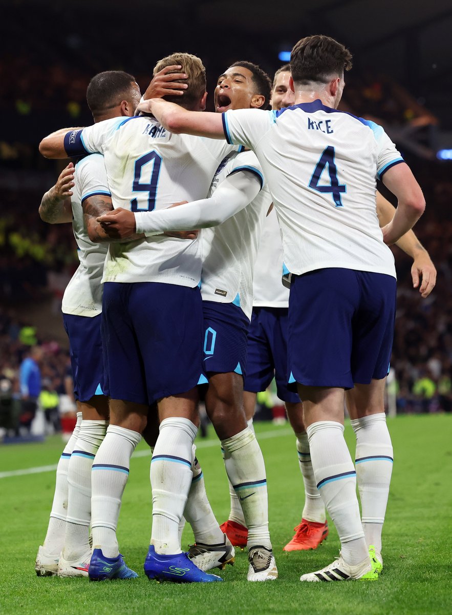 England's tweet image. 🏴󠁧󠁢󠁥󠁮󠁧󠁿🦁