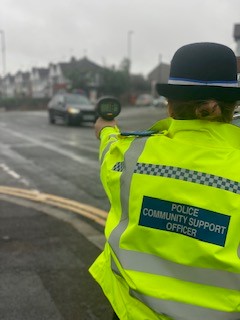 SouthCovWMP's tweet image. Throughout the day our PCSOs have been conducting #speedwatch operations in areas based on public intel.

🌧️Rain or shine, PSCO Turner and the team were out on Daventry Road checking speeds. No warning letters sent this time but we'll be doing these regularly. ✅

#OpSpeedy