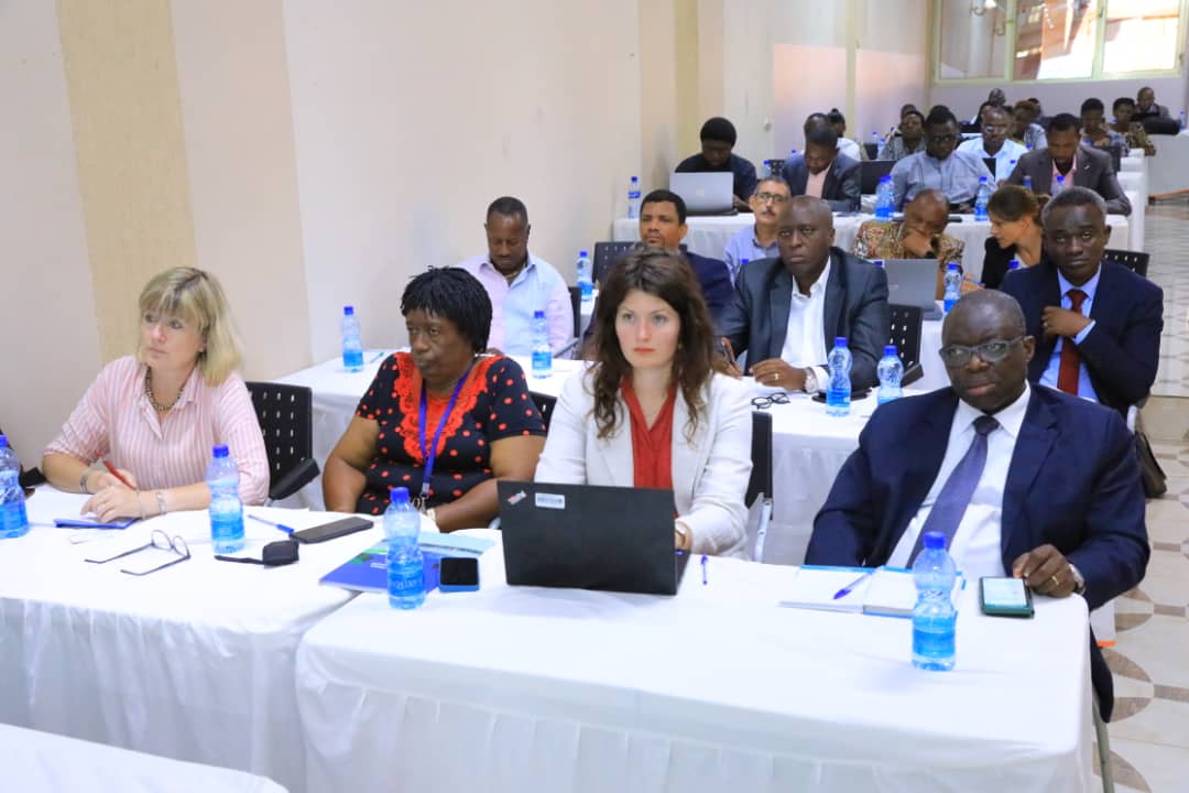 msp_burundi's tweet image. Tenue ce 12/9 d&apos;une réunion du Cadre de Concertation des Partenaires pour la Santé et le Développement #CPSD par Dr Sylvie Nzeyimana Ministre en charge de la Santé Publique et de la Lutte contre le Sida en compagnie du Représentant de @WhoBurundi