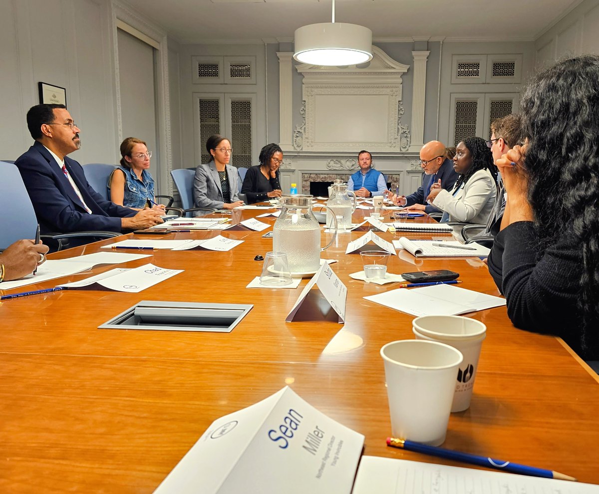YoungInvincible's tweet photo. Thank you so much @SUNYChancellor, for including young adult voices in this important conversation about race-conscious admissions. We applaud your passion and commitment to making SUNY an even stronger system of economic mobility and DEI for New York State and the nation! https://t.co/oZTYiwWYpI