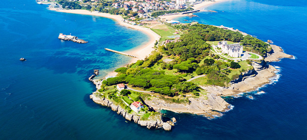 MarineMax tweet media