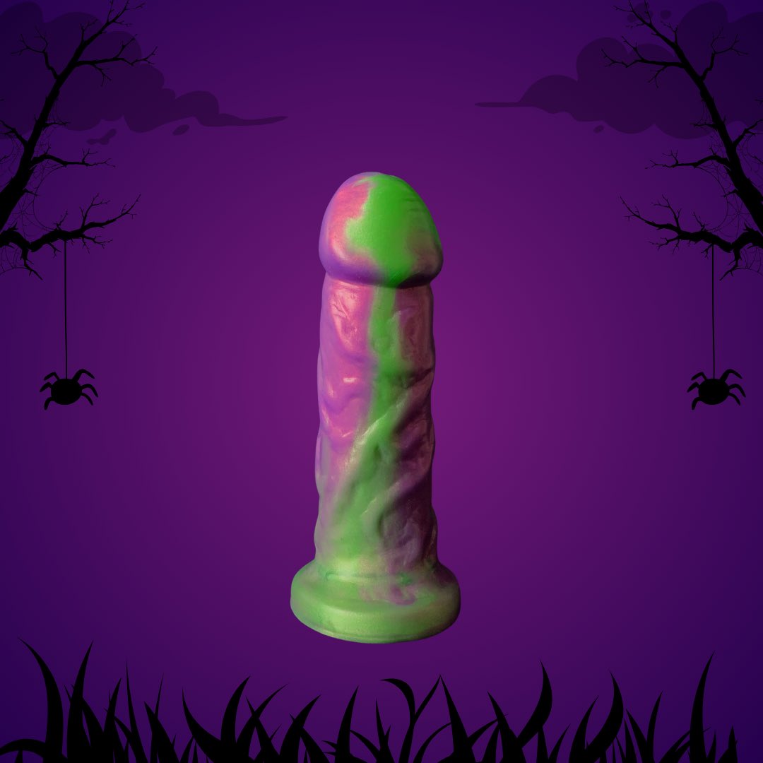 It's our Halloween 2023 collection! This is a limited run of our spookiest colorways, sure to haunt your bedroom ;-) Get yours while you can, they disappear at the stroke of midnight on October 31st!