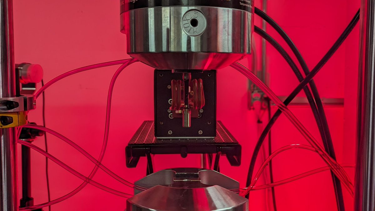 CalvinMStewart's tweet photo. Hello Gorgeous!!! 🔥 🔥 🔥

Our test setup for thermal shock, fatigue, and fracture of 🚀 rocket engine materials.

a work in progress.

#materialsscience #mechanicalengineering #metallurgy #metallurgicalengineering #space #aerospace #3dprinting #additivemanufacturing #science https://t.co/YWcg96u1ey