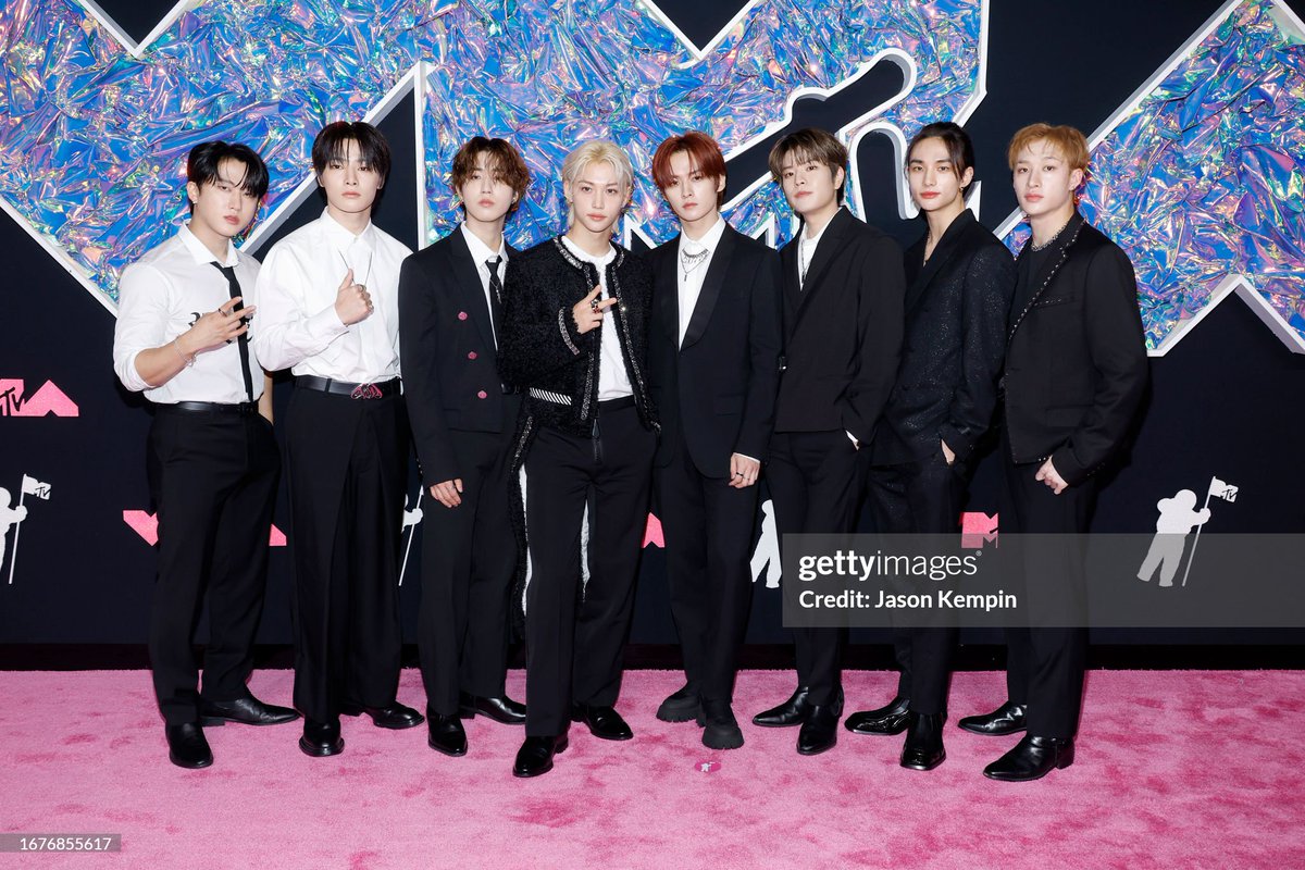 skzshots's tweet photo. STRAY KIDS! 💖

#StrayKidsAtVMAs #VMAs
@Stray_Kids #StrayKids https://t.co/Iq0IjwYJLW