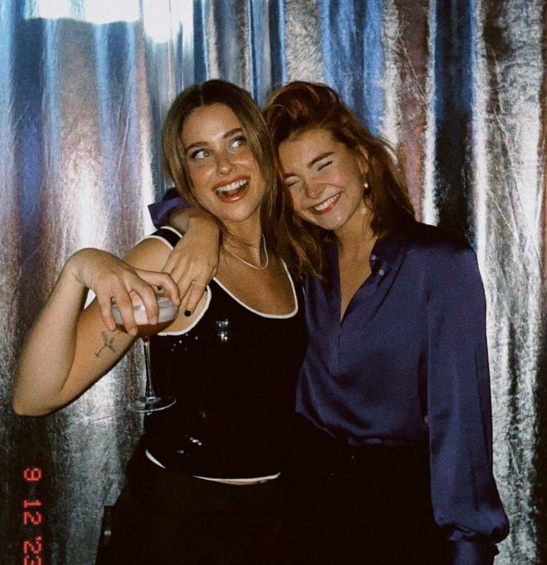 Çuk tatlılar💗 #NicoleWallace #CulpaTuya