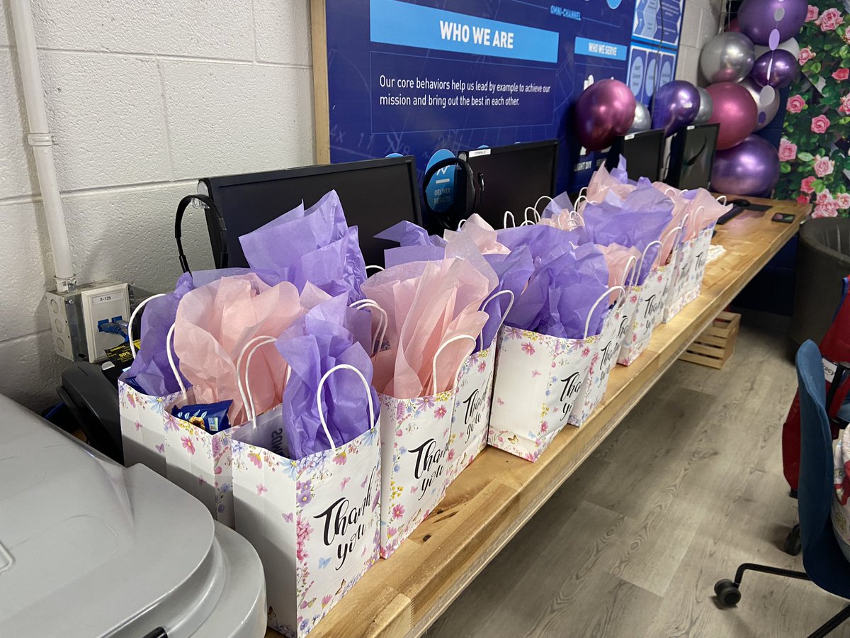 Travis Talbert (@travistalbert7) on Twitter photo Great job to <a href="/WilliamsTracy24/">Tracy Williams</a> for hosting for the Women In Leadership Summit in store 402! #LOWESWLS Great job to <a href="/WilliamsTracy24/">Tracy Williams</a> for hosting for the Women In Leadership Summit in store 402! #LOWESWLS