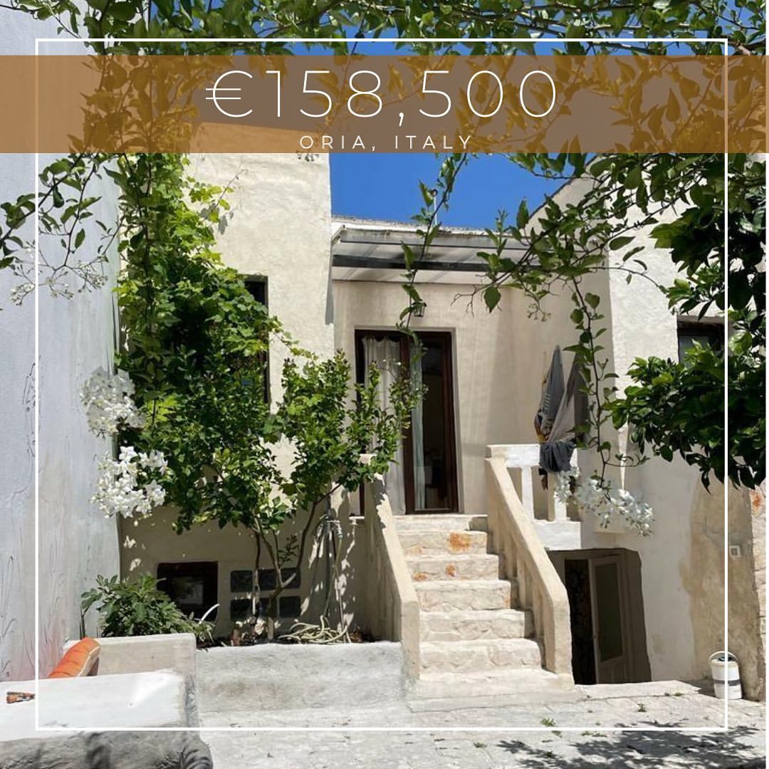 dieworkwear's tweet photo. home for sale in Oria, Italy ($170k) https://t.co/2XWzUn8v7L