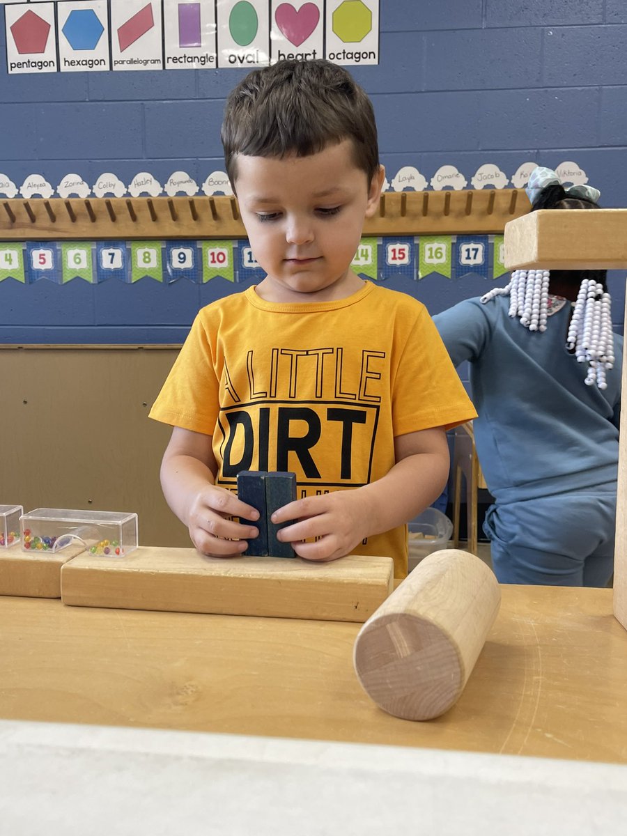 AYCOCKSCHOOL's tweet photo. Our friends in Pre-K are enjoying their week! We are learning how to work together! @AYCOCKSCHOOL https://t.co/Mhh348vQUb
