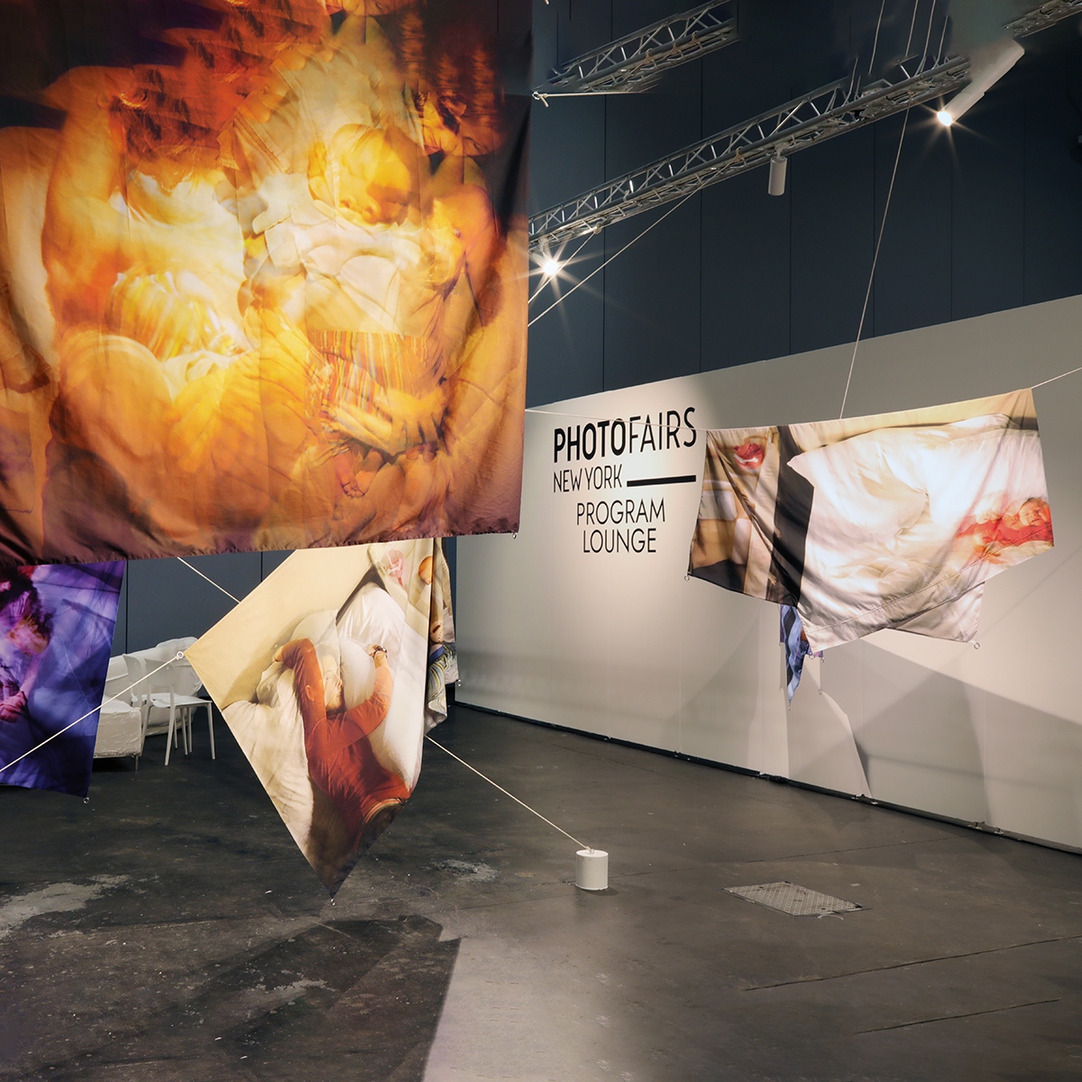 tabithasoren's tweet photo. Thanks for noticing @Photofairs NY #ScottGray and @ArtNet @KatieNoraWhite.
#artfairs #overlooked #emotional #contemporaryart #artistmother #timelapse #mindbabyproblem @jacksonfineart
#motherload https://t.co/67Ug8ZjiJb
