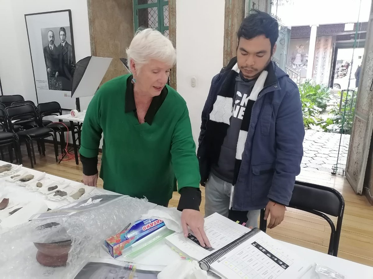 INPCEcuador's tweet photo. #INPCInforma
En el INPC Z6 en #Cuenca, recibimos la visita de la Dra. Alexandra Kennedy Troya, destacada académica e historiadora, con quien se realizó un intercambio de conocimientos y experiencias con respecto a la gestión que lleva adelante nuestra institución en la región. https://t.co/UAhECmodwT