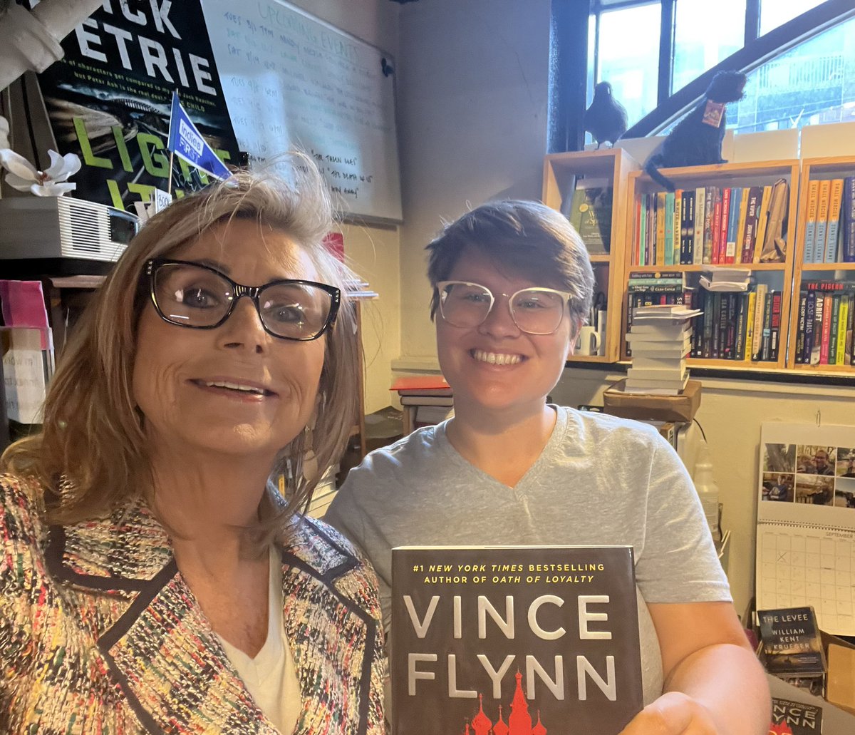 Can you get thrown out of a book store for being toooo excited? @KyleMillsAuthor @VinceFlynncom @bentleydonb @ThrillerPodcast @MitchRappFans @AtriaMysteryBus #MitchRappisback
#MitchRappAmbassador