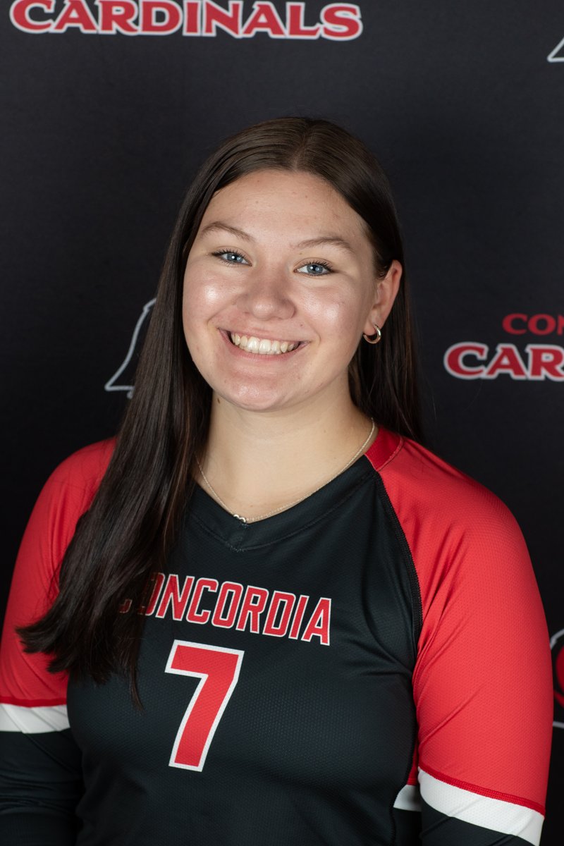 Wishing sophomore Emma Leinbeger a happy birthday! Have the best day :)