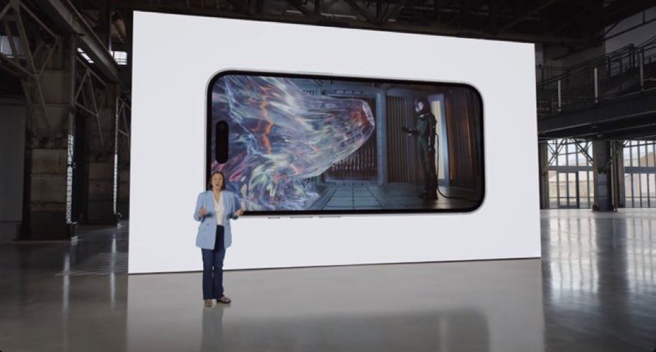 gadgets24_now's tweet image. From Mars to your hands! 🚀📱 Apple's iPhone 15 Pro models are crafted with Grade 5 titanium, the same alloy trusted by the Mars rover. Get ready to hold the future in your palm! 🌟 #iPhone15Pro #TitaniumTech #AppleEvent2023