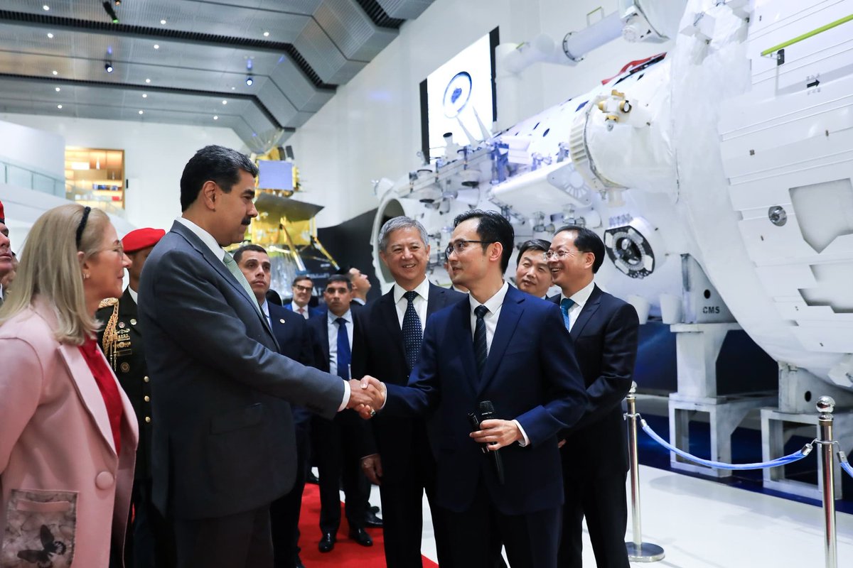 Ministerio del Poder Popular para la Educación tweet media