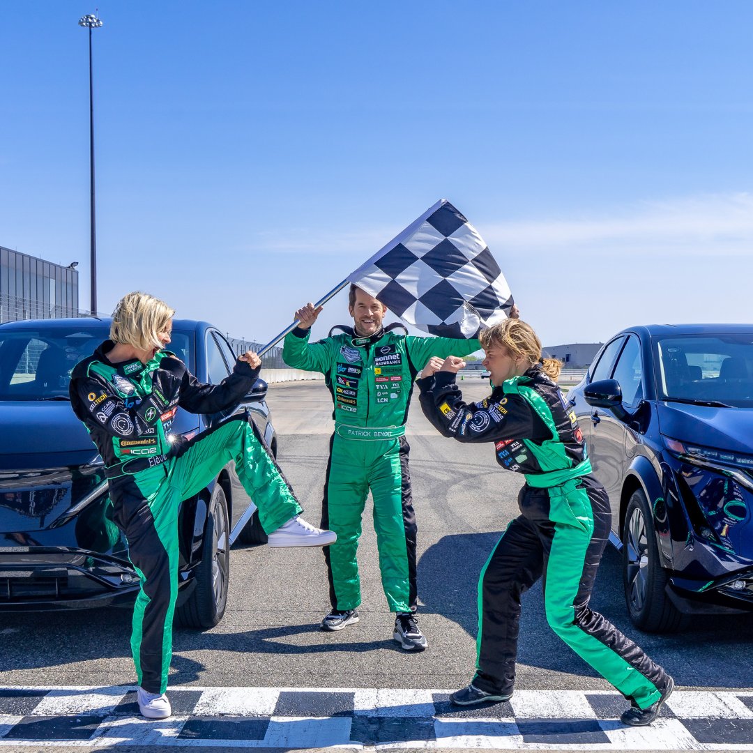TonTeoTaxi's tweet photo. L'Académie du Guide de l’auto sur @TVAreseau , ça (re)démarre ce samedi à 11h30 ! 📺
Comme l'an passé, nous assurons l’arrivée des célébrités participantes au circuit. 🚖 Les 1ers invités seront les Pilon !
🏁 Prêts pour le départ ?
📷 François Harmant
@piloteacademie #taxi https://t.co/SKKyWiPQc7