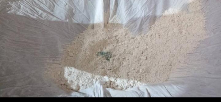 ApurePotencia's tweet photo. El estado Venezolano a través de la Fanb y los OSC luchan unidos contra el flagelo del narcotrafico  enfrentando en cualquier área geográfica de nuestro territorios a los grupos armados generadores de violencia que intentan establecer estructuras terroristas. Venezuela vencerá.!! https://t.co/6ml12zKC5c
