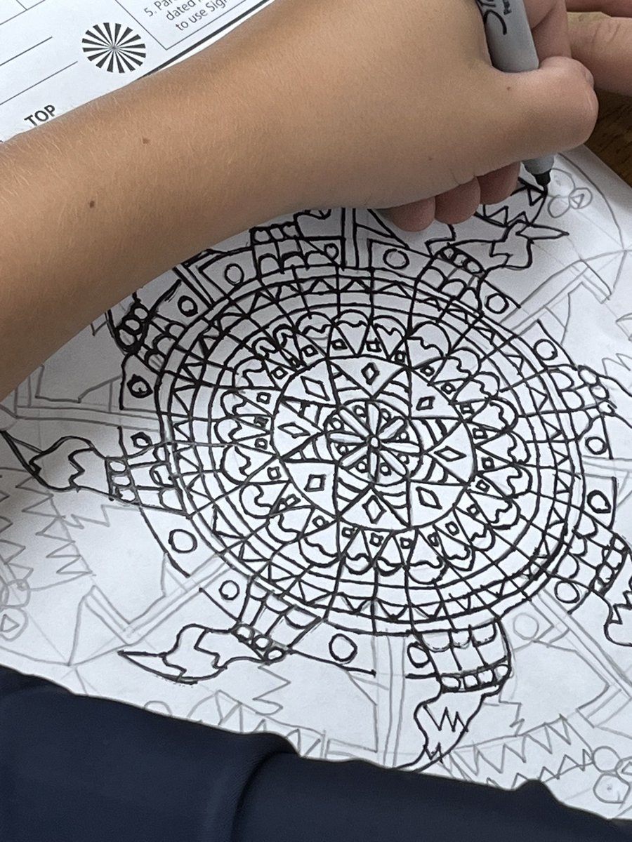 cmrilling's tweet photo. These 5th grade mandalas are mind blowing!  @meshornets @MarcumLA https://t.co/CuJDtHajHW