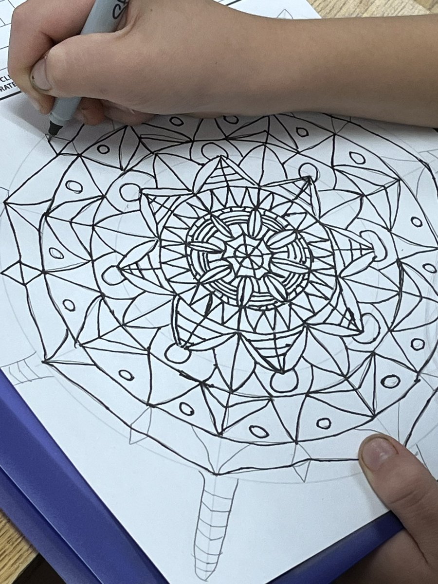 cmrilling's tweet photo. These 5th grade mandalas are mind blowing!  @meshornets @MarcumLA https://t.co/CuJDtHajHW