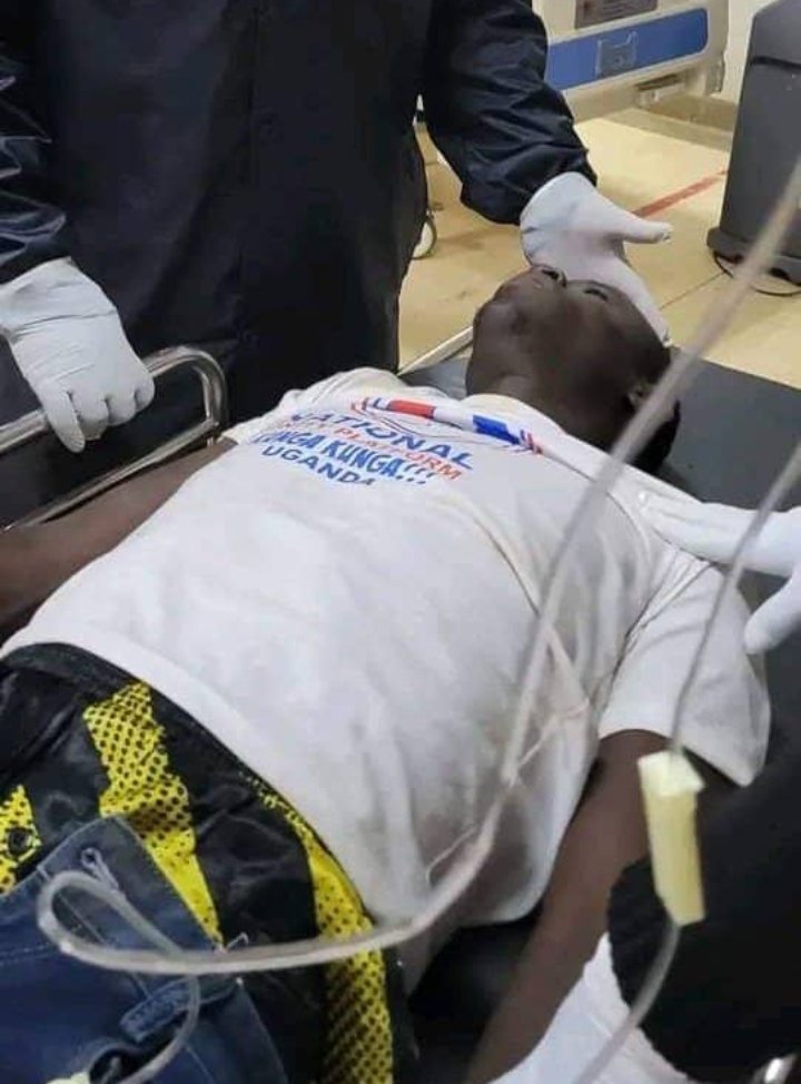 This happened today @HEBobiwine countrywide @NUP_Ug event in Hoima. Don't just drive off #UgandanLivesMatter, accidents happen but be humane enough to stop and offer first aid. @mkainerugaba we are one Uganda & Arua is for @GenMKmovement