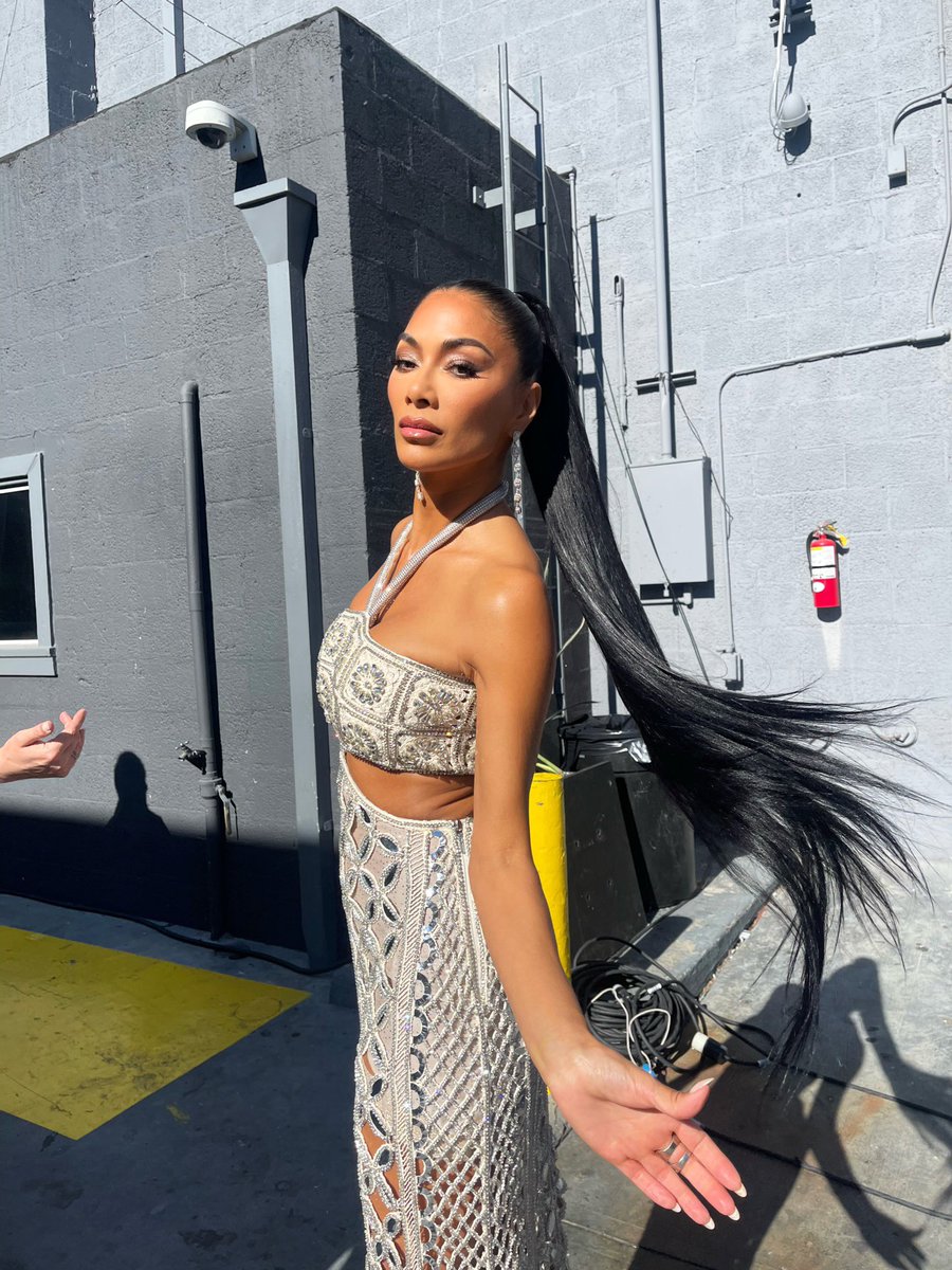 NicoleScherzy's tweet photo. Last nights lewk 💎 https://t.co/nk9TWbFDox