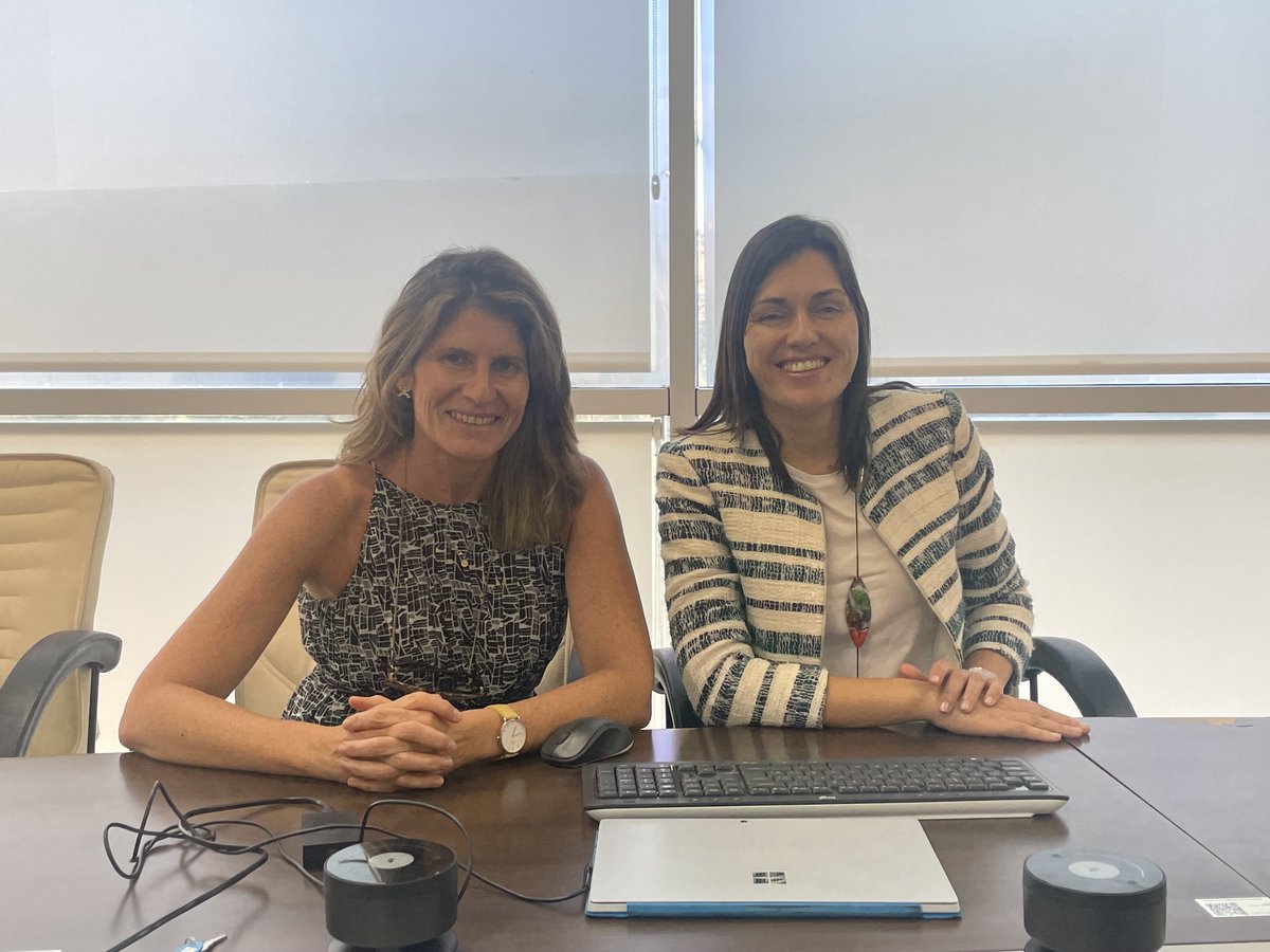 Continuamos con las sesiones de nuestro curso de doctorado "Elementos para una investigación jurídica con perspectiva internacional". La intervención de la Dra. Cátia Sofia Marques Cebola sobre la investigación en el sistema jurídico portugués, fue de enorme interés y utilidad.