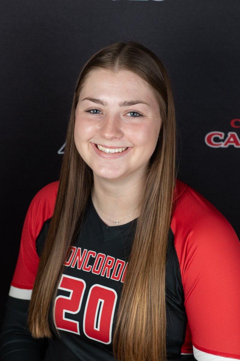 Wishing junior Claudia Grepke a happy birthday! We hope you have the best day :)