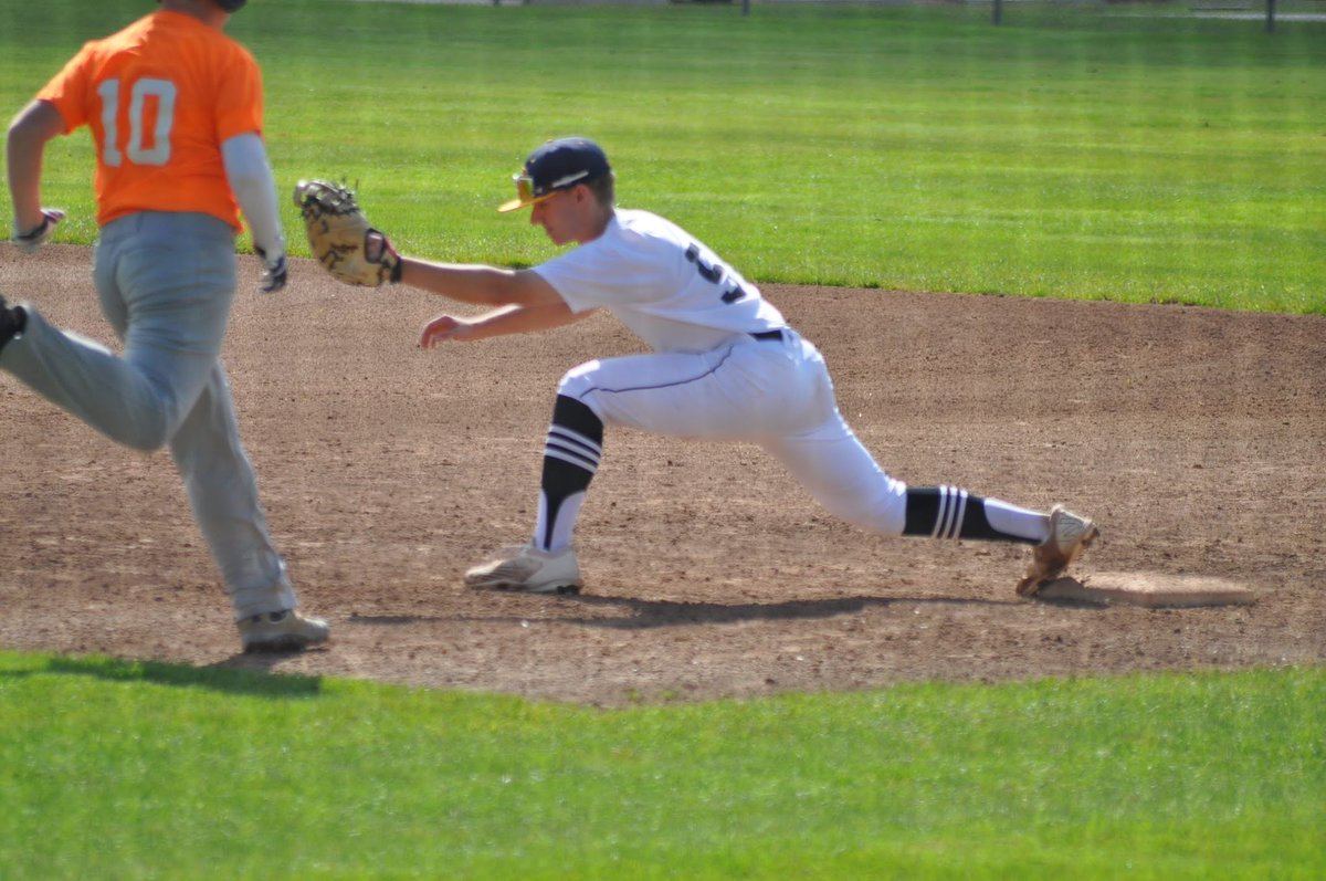 bwittmast's tweet photo. Fall Baseball @ Trine University. @HSFBL https://t.co/Dc80FYo4r7