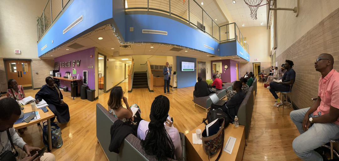 LiveDjib's tweet photo. TECHFW rencontre l’IVLP à dallas
#Dallas, la ville emblématique du Texas, est depuis longtemps un foyer d’innovation et de progrès technologique. Récemment, cette ville a été le lieu de rencontre #IVLP et #TECHFW
#TECHFW, abréviation de Technology For Women, est une organisation basée au Texas dédiée à l’avancement de la technologie et de l’innovation, avec une attention particulière portée à l’autonomisation des femmes dans ce domaine. #TECHFW propose divers programmes de formation, des ressources et des opportunités de réseautage pour stimuler l’innovation dans la région de Dallas.#TechFW aide les startups technologiques à se lancer et à se développer depuis 1998.
Dallas est le cadre idéal pour cette rencontre, car la ville a une longue histoire d’innovation technologique. Elle abrite de nombreuses entreprises technologiques prospères, des centres de recherche de renommée mondiale et une communauté entrepreneuriale dynamique. C’est donc l’endroit idéal pour discuter de l’avenir de la technologie et de l’entrepreneuriat.
La rencontre entre #TECHFW et l’IVLP à #Dallas a été un moment marquant pour le partage d’idées et d’expertise. Les discussions ont porté sur les défis et les opportunités de l’innovation technologique.
@US_Emb_Djibouti
@StateIVLP
@TECHFortWorth
#Djibouti
#Texas
#Dallas