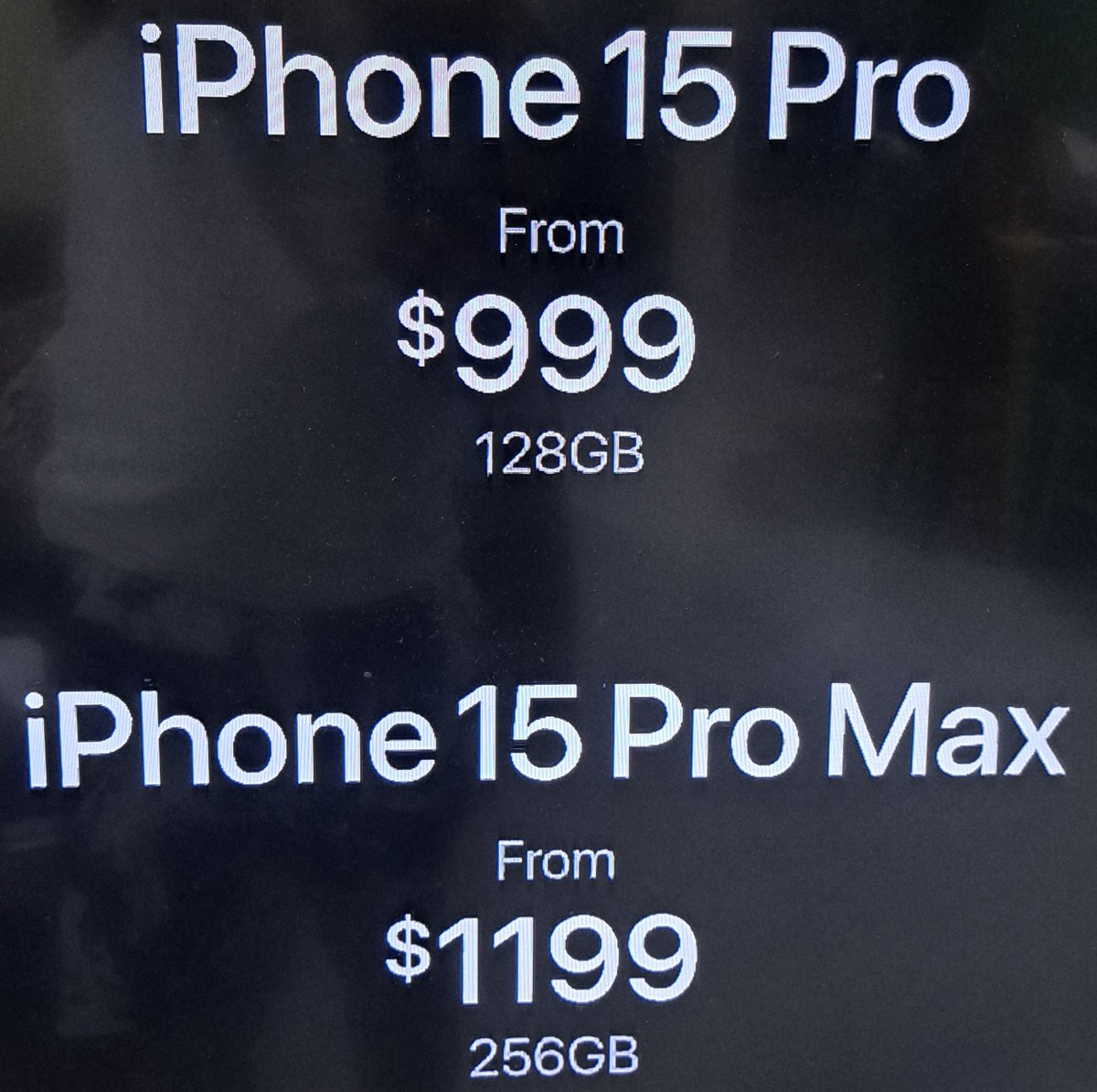 AshishGharde6's tweet photo. #AppleEvent #iPhone15Pro https://t.co/juyN9xWuPV