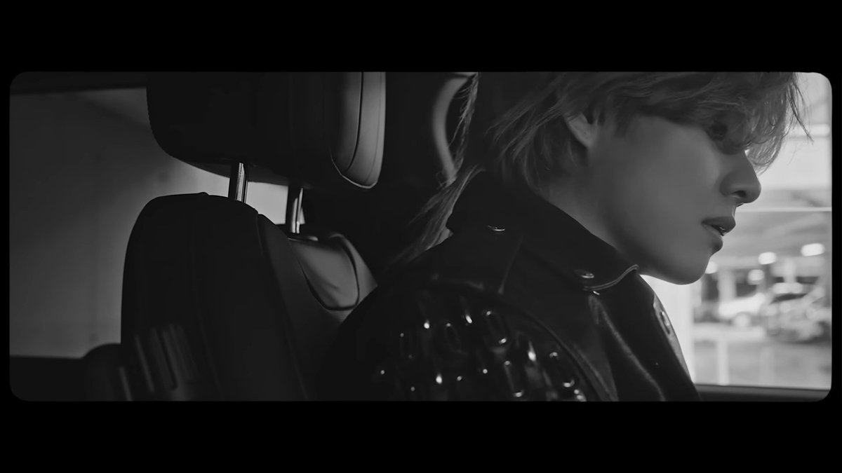 youcancallmegiu's tweet photo. LOOKING DAMN FINE 🔥🔥🔥 #BlueMVOutToday https://t.co/ZJH5v00LnL
