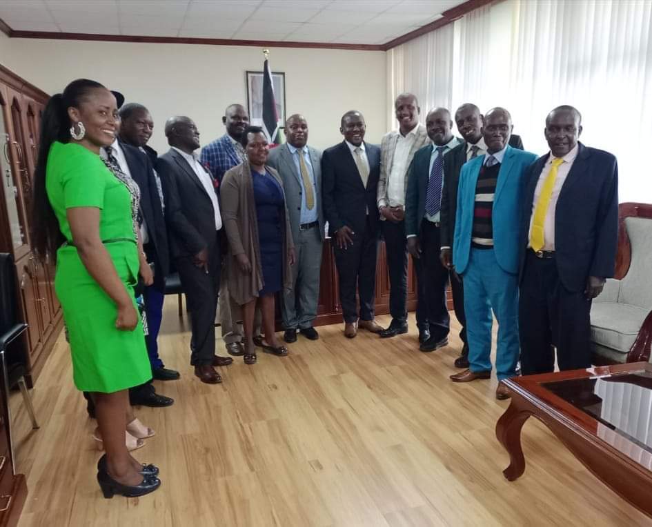 Kajiado South MP Hon. Samuel Sakimba Parashina and executive members of Kirima Agroforestry Farmers paid me a courtesy call as we explored potential areas for collaboration and partnership.

#SustainableIrrigation #irrigation #foodsecurity