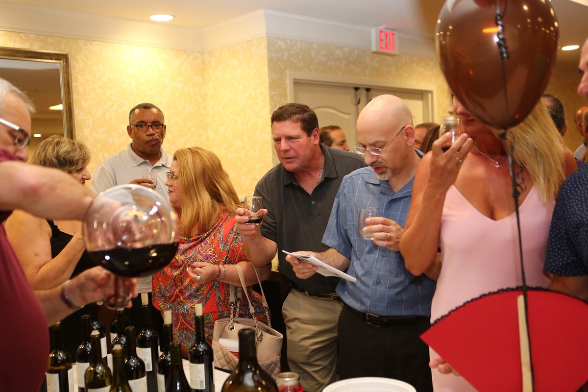 Spanish Community of Wallingford (SCOW) tweet media