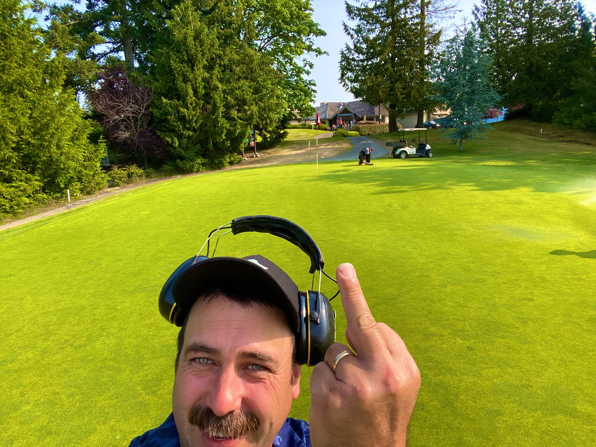 moreatArdmore's tweet photo. This years COURSE CLOSURE event is on October 12th. Guest speaker @mindfulsuper_ will be leading us in a talk about grief. So come out and enjoy a round of golf and dinner on us as we say goodbye(or good riddance) to another season! Sponsors to be announced soon. https://t.co/D7RrEUQNU9